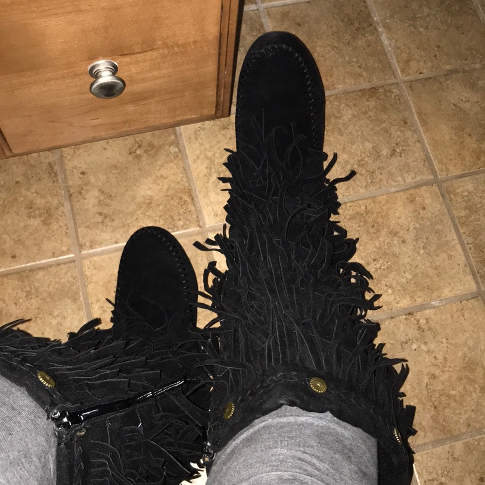 Moccasin boots
